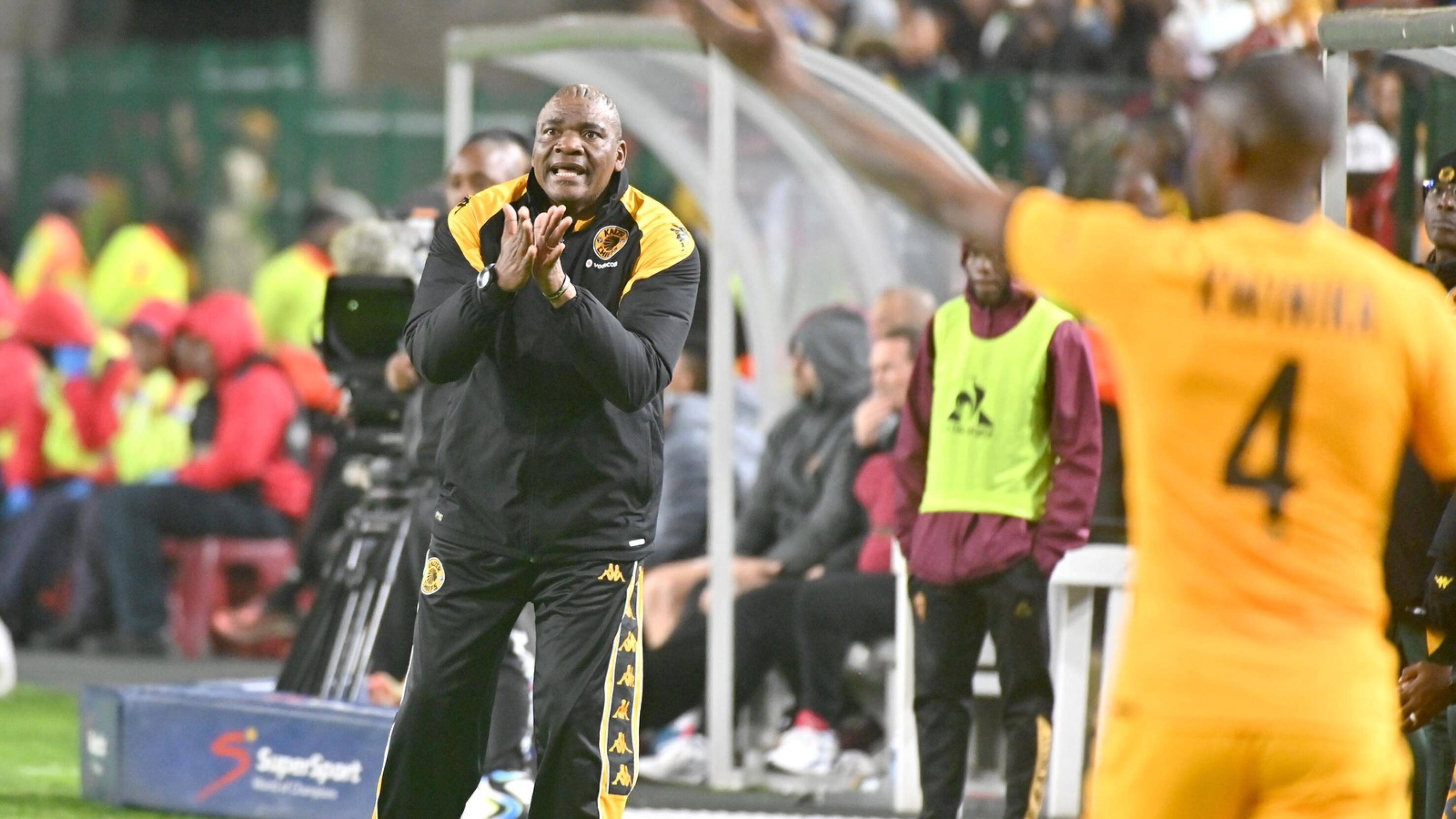 Kaizer Chiefs coach Molefi Ntseki shouts orders