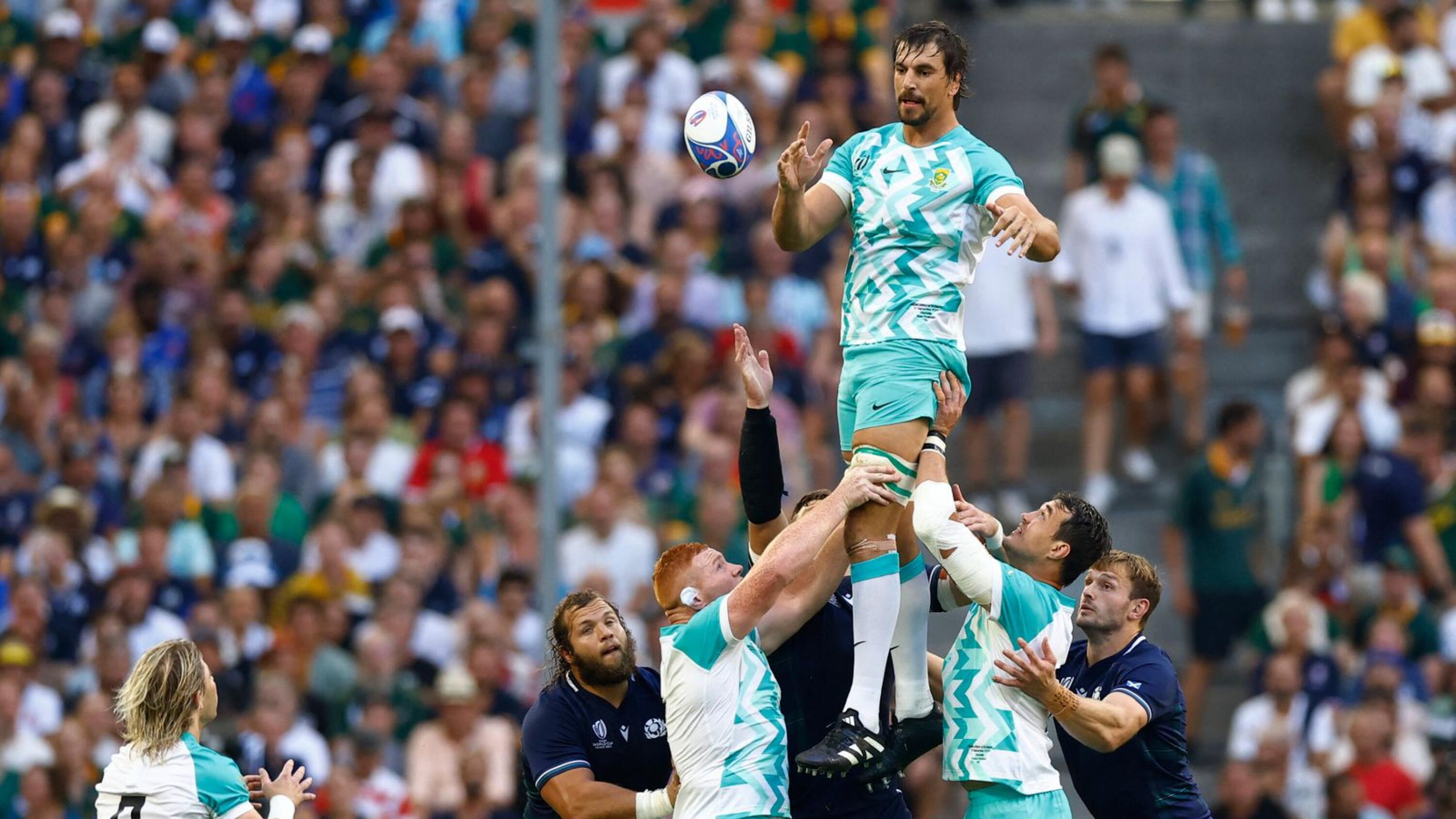 Eben Etzebeth gathers the ball during a line-out