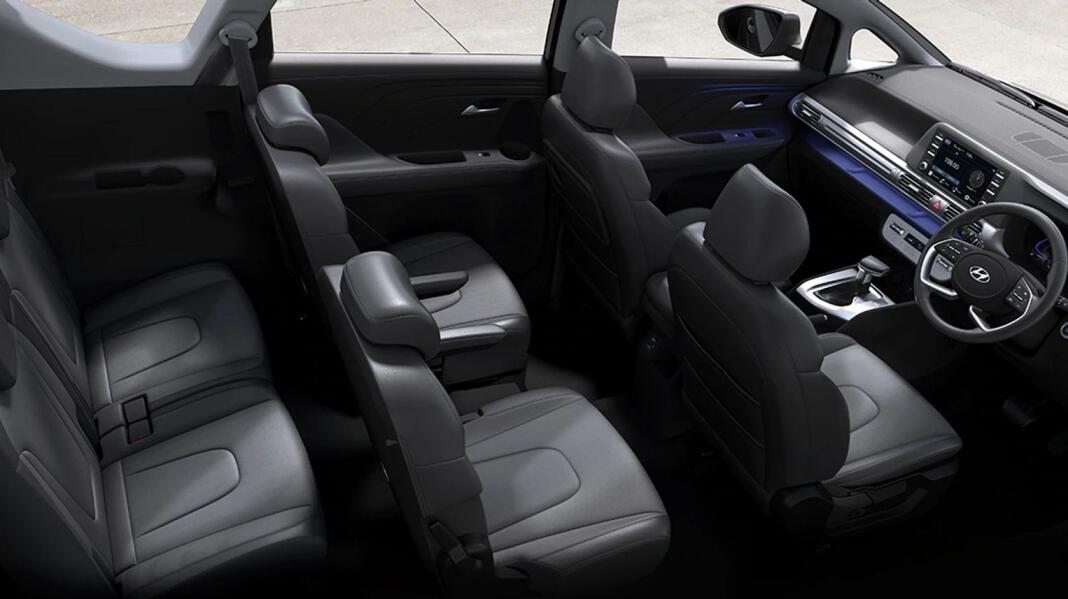2022 Hyundai Stargazer interior