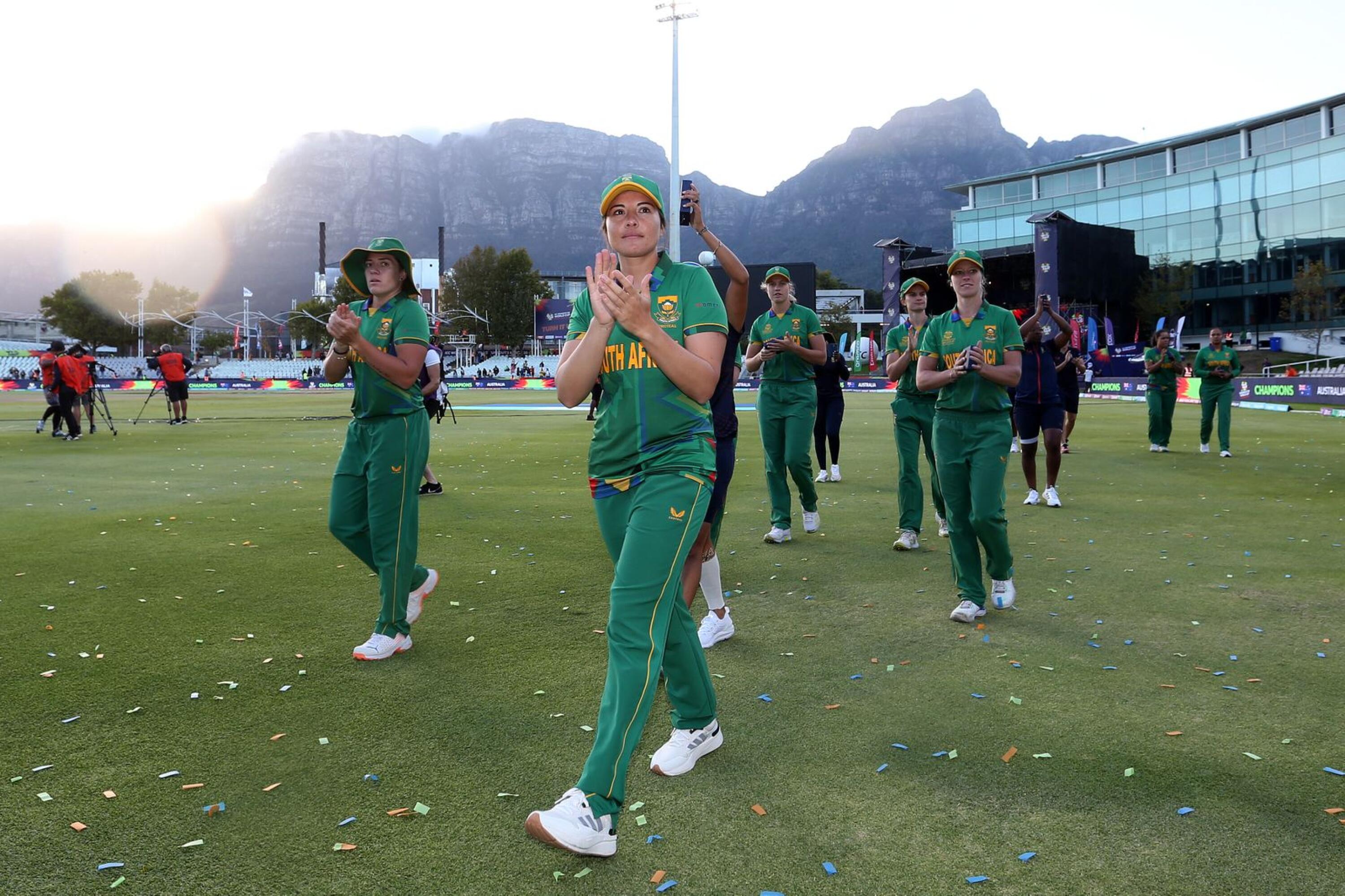 South Africa captain Suné Luus and her team thank the fans for their support following Sunday’s T20 World Cup Final against Australia at Newlands Cricket Ground in Cape Town