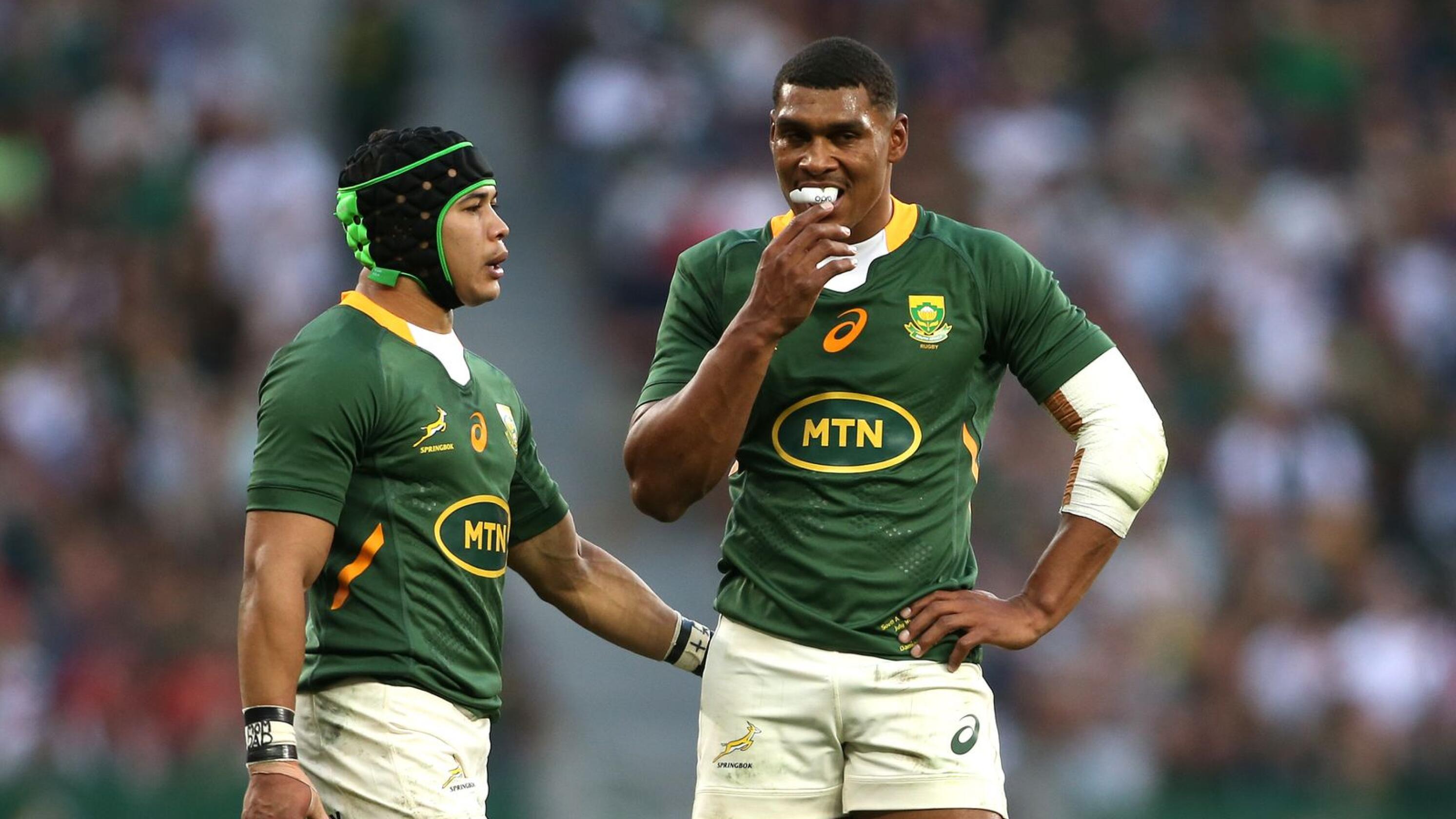 Cheslin Kolbe of South Africa and Damian Willemse of South Africa during the 2022 Castle Lager Incoming Series match between South Africa and Wales held at Cape Town Stadium in Cape Town, South Africa on 16 July