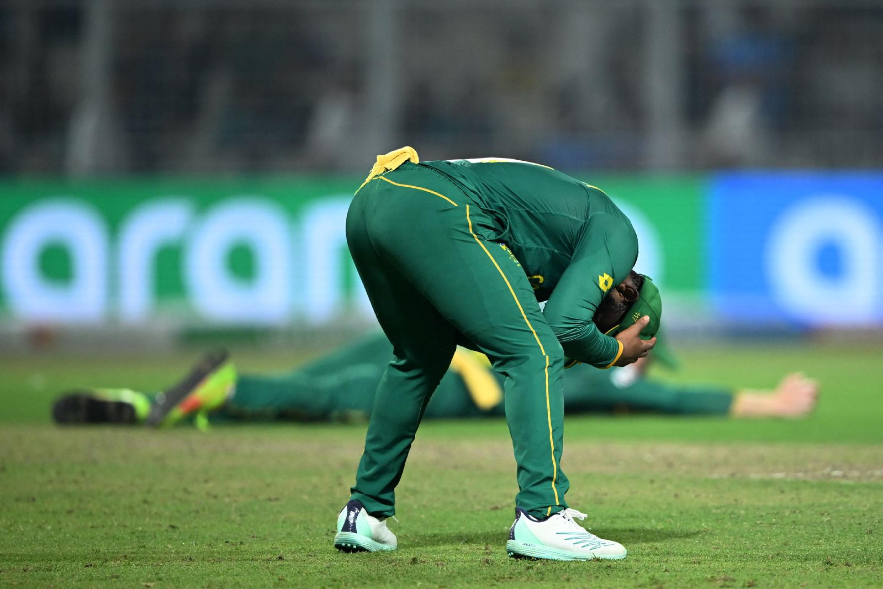 Proteas captain Temba Bavuma has his hands on his head during 2023 ICC Cricket World Cup semi-final against Australia.
