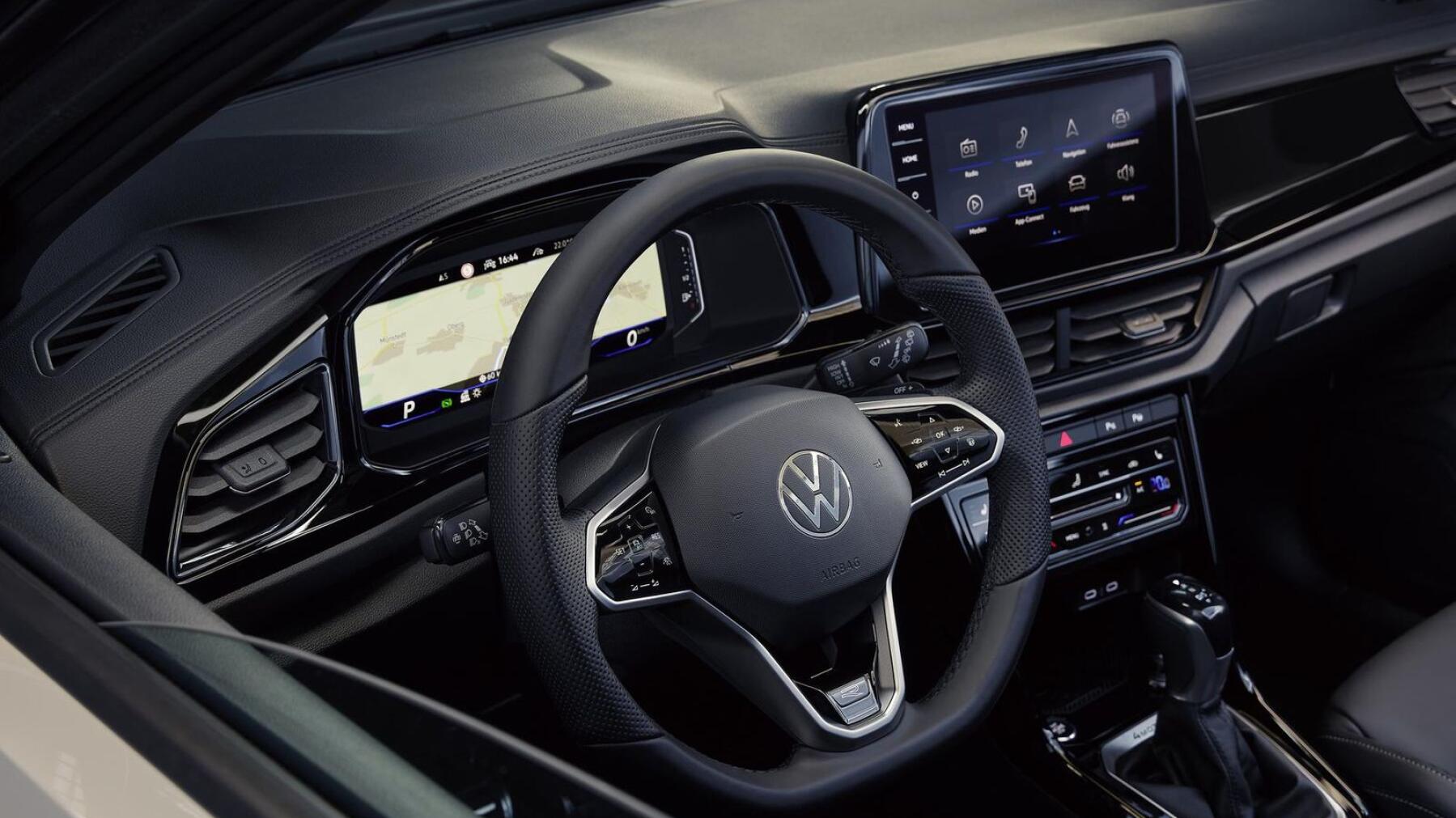 2022 Volkswagen T-Roc interior cabin