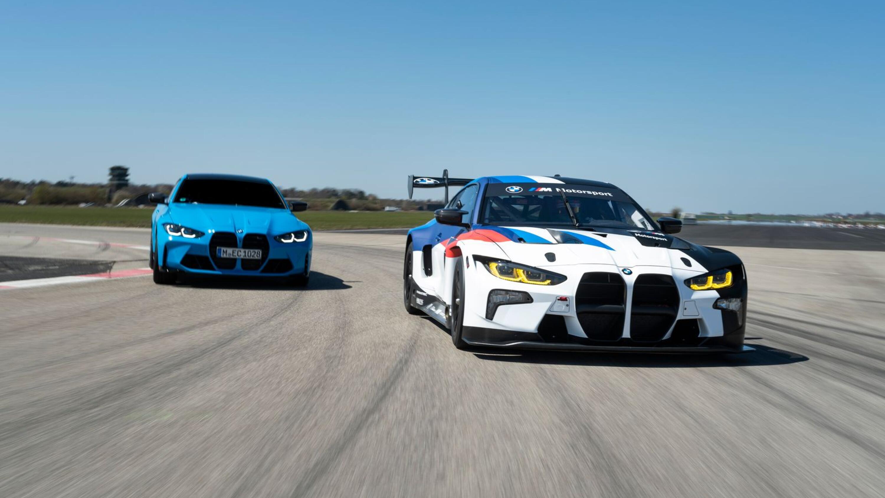 BMW M4 GT3 meets BMW M4