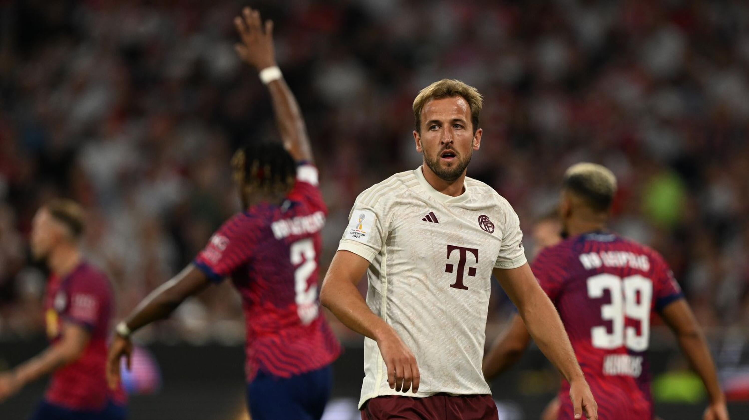 Bayern Munich's Harry Kane reacts during the German Super Cup against RB Leipzig.