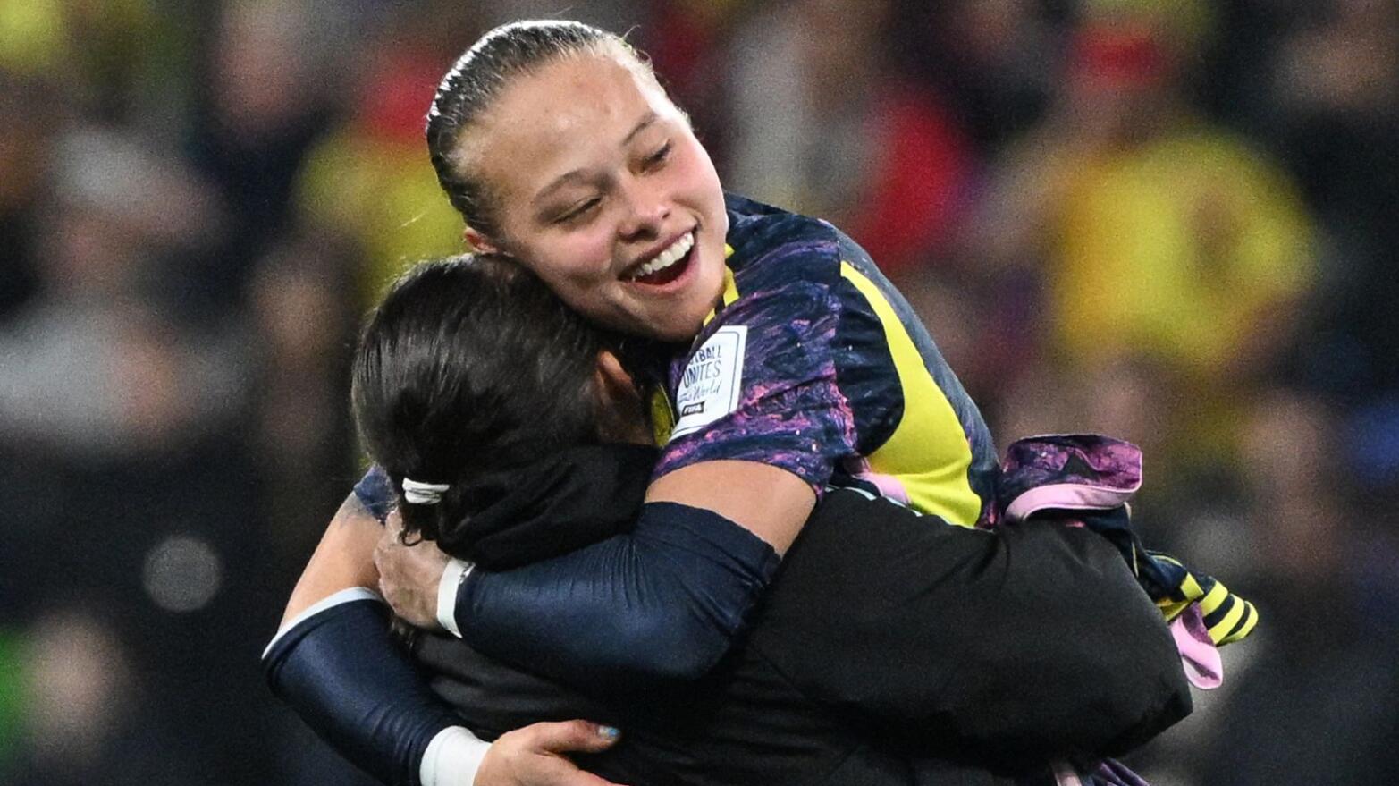 Colombia's players celebrate at the end of their 2023 Women's World Cup round of 16 football match against Jamaica at Melbourne Rectangular Stadium on Tuesday