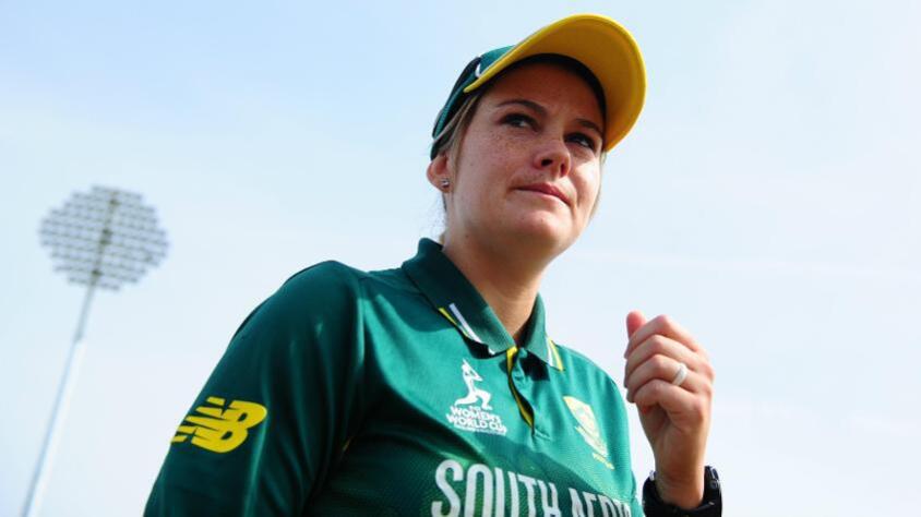 Proteas’ skipper Dané van Niekerk will be forced to watch the Cricket World Cup from the sidelines after fracturing her ankle in ’an accident’ at home