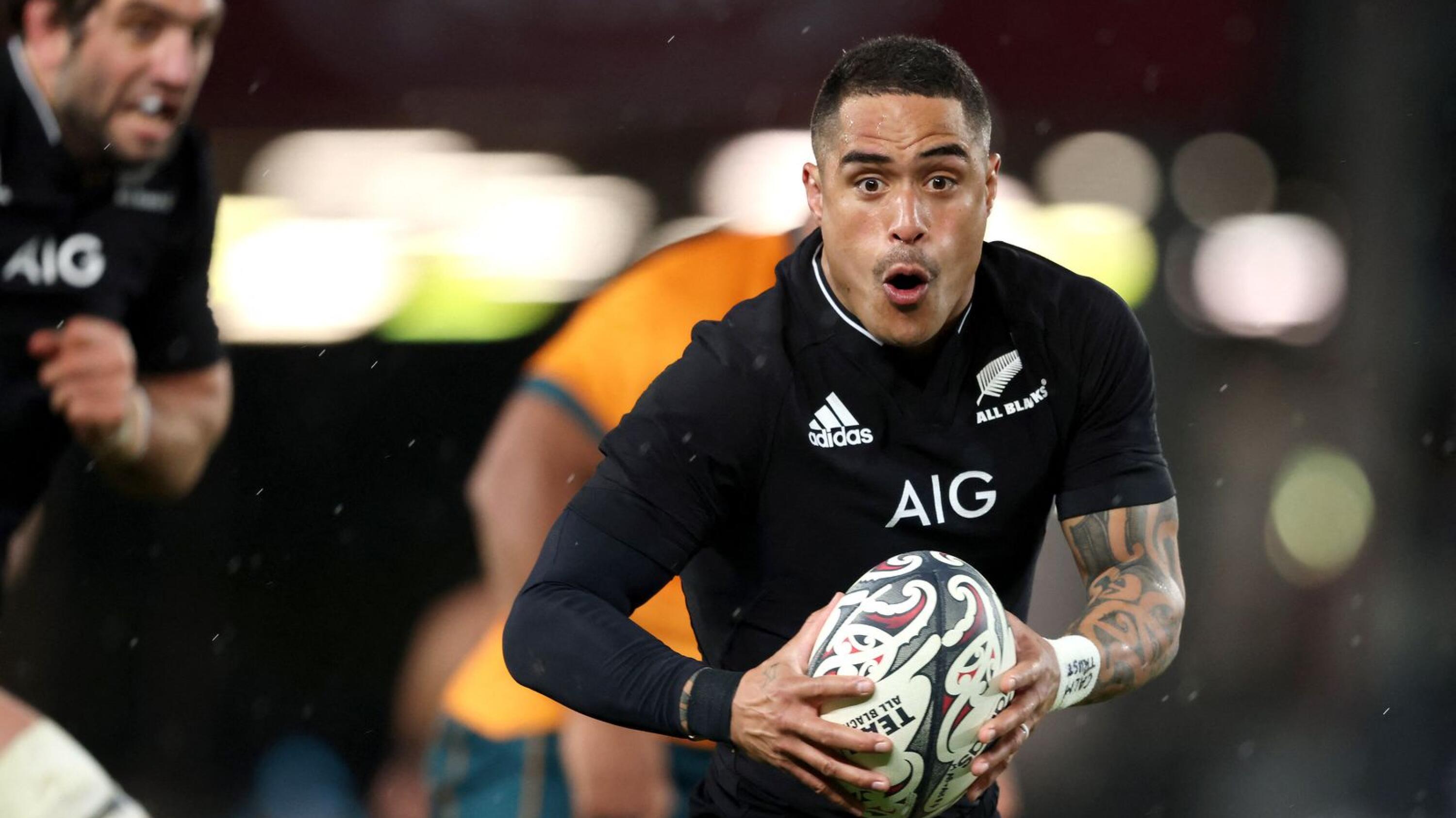 Aaron Smith of New Zealand runs with the ball during the second Bledisloe Cup rugby union match between the New Zealand and Australia at Eden Park in Auckland